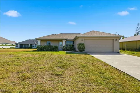 2822 NW 11th Ter, Cape Coral, FL 33993