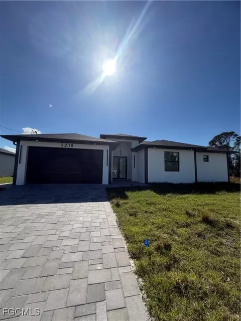 3219 17th St W, Lehigh Acres, FL 33971