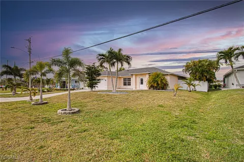 2144 SW 19th Ave, Cape Coral, FL 33991