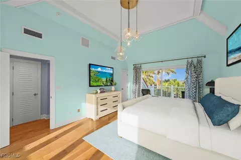 16813 Captiva Dr, Captiva, FL 33924 photo 17