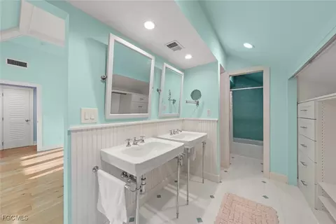 16813 Captiva Dr, Captiva, FL 33924 photo 21