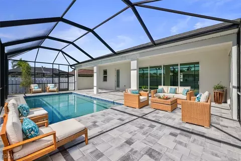144 SE 19th Ter, Cape Coral, FL 33990