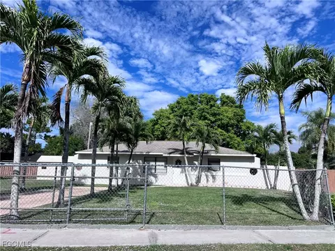 614 6th Avenue Cir, Immokalee, FL 34142