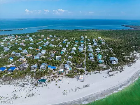 4511 Bartlett Pkwy, Captiva, FL 33924