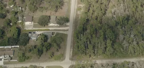 3001 E 23rd St, Alva, FL 33920 photo 4