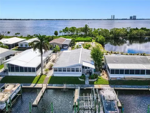 5535 Adam Dr, North Fort Myers, FL 33917