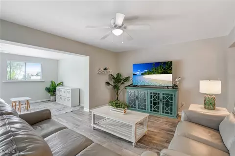 1101 SE 37th St, Cape Coral, FL 33904