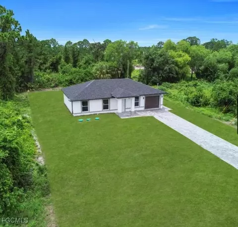 382 Mcarthur Blvd, Lehigh Acres, FL 33974