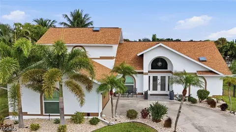 5311 Del Monte Ct, Cape Coral, FL 33904