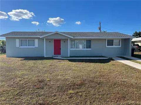 315 Rushmore Ave N, Lehigh Acres, FL 33936