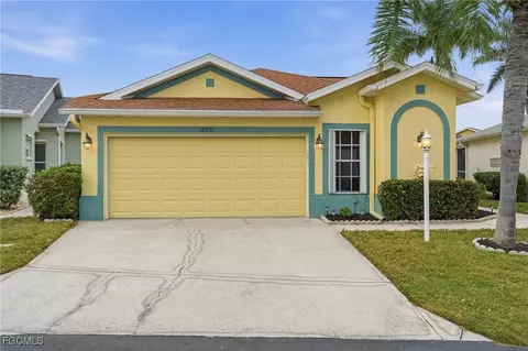 10711 Maui Cir, Estero, FL 33928