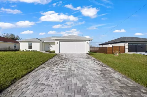 2824 NE 2nd Ave, Cape Coral, FL 33909