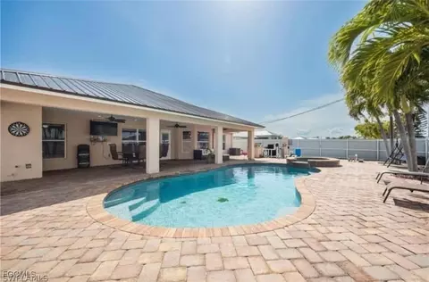 831 NE 23rd Ter, Cape Coral, FL 33909
