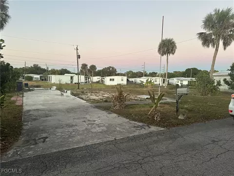 317 Lantern Ln, North Fort Myers, FL 33917