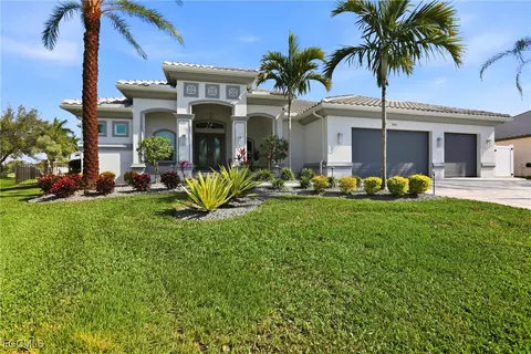 3523 SW 28th Ave, Cape Coral, FL 33914