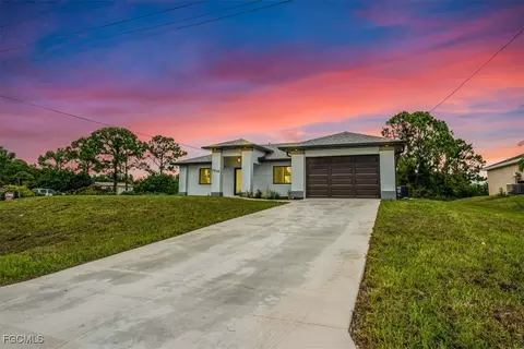 3213 24th St SW, Lehigh Acres, FL 33976