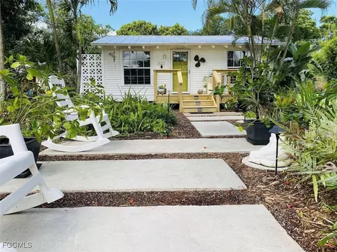 16111 Tortuga St, Bokeelia, FL 33922
