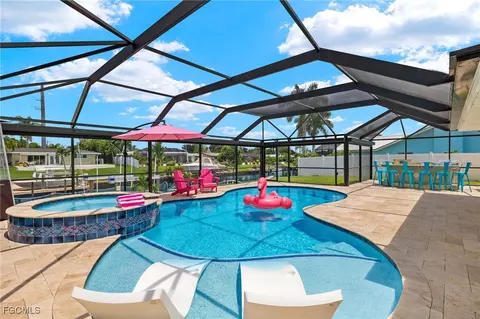 1613 SE 28th Ter, Cape Coral, FL 33904