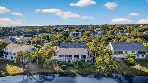 1440 Sandpiper Cir, Sanibel, FL 33957