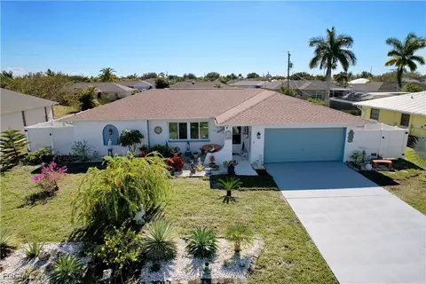 138 SE 18th Ter, Cape Coral, FL 33990
