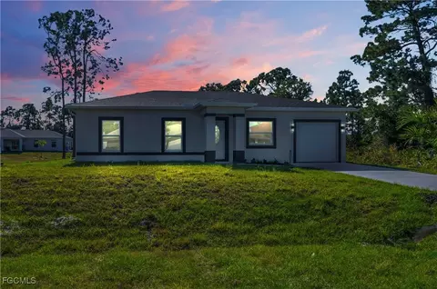 2907 8th St W, Lehigh Acres, FL 33971