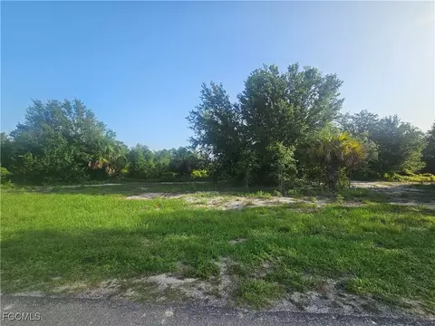 435 Rathburn St, Lehigh Acres, FL 33974