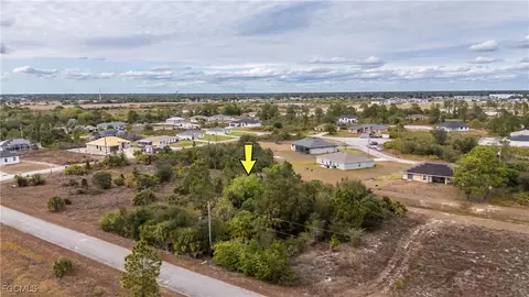 651 Clancy St E, Lehigh Acres, FL 33974 photo 4