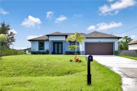 550 Lone Star Ln, Lehigh Acres, FL 33974
