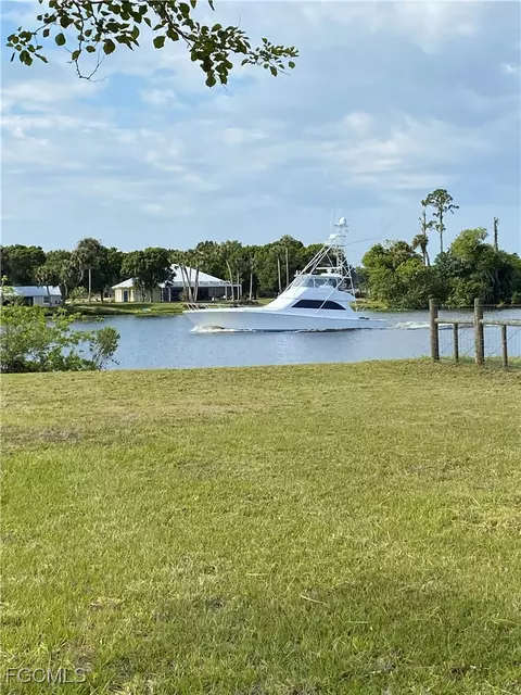 3901 Cr 78, Labelle, FL 33935 photo 2