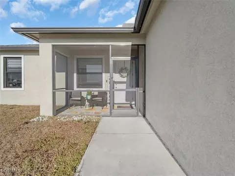 Exterior - 1105 N Capri Ct, Labelle, FL 33935 photo 2 of 2
