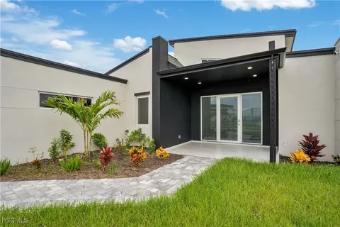 4009 Jacaranda Pkwy W, Cape Coral, FL 33993