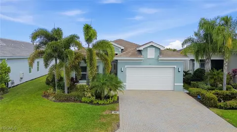 28563 Twain Dr, Bonita Springs, FL 34135