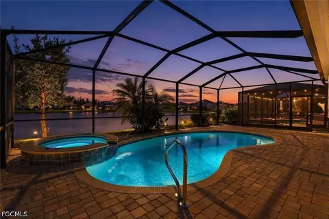 9551 Albero Ct, Fort Myers, FL 33908