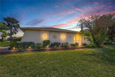 4047 Country Club Blvd, Cape Coral, FL 33904