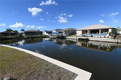 3213 NW 20th Ln, Cape Coral, FL 33993