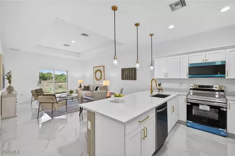 512 Caywood Ave S, Lehigh Acres, FL 33974