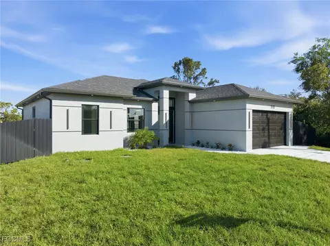 3110 7th St W, Lehigh Acres, FL 33971