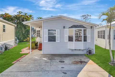 10827 Little Heron Cir, Estero, FL 33928