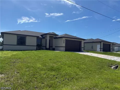 3113 26th St SW, Lehigh Acres, FL 33976