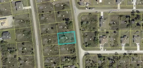 1018 Capetown Ave, Lehigh Acres, FL 33974