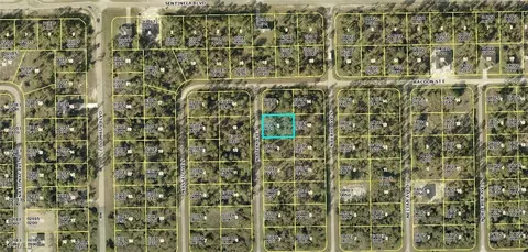 127 Natick Ave S, Lehigh Acres, FL 33974