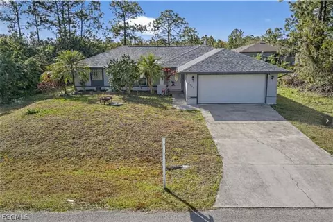 2917 48th St W, Lehigh Acres, FL 33971
