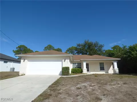3208 68th St W, Lehigh Acres, FL 33971