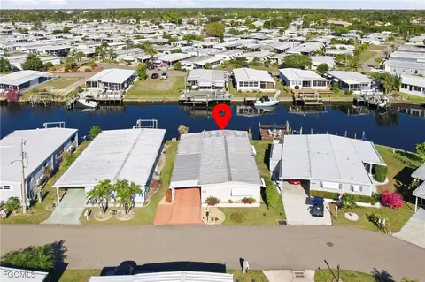 5523 Sir Walter Way, North Fort Myers, FL 33917