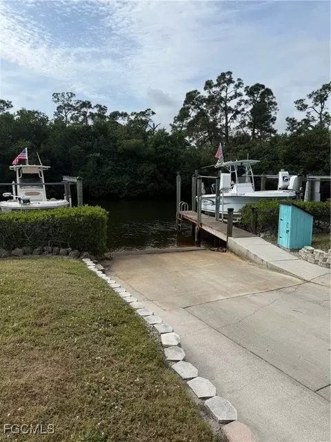 20700 River Dr, Estero, FL 33928 photo 4