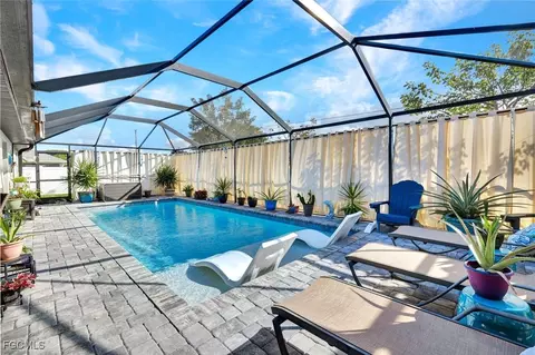 306 SW 28th Ter, Cape Coral, FL 33914