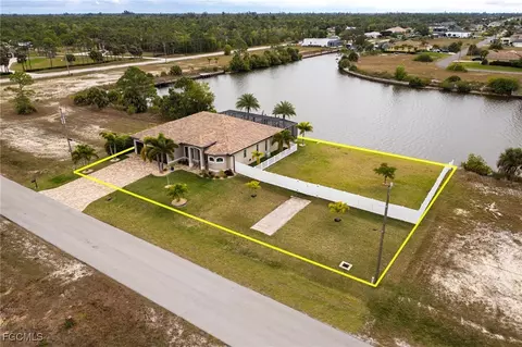 4018 NW 33rd Ln, Cape Coral, FL 33993