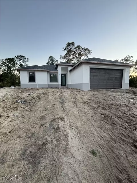 3900 E 10th St, Lehigh Acres, FL 33972