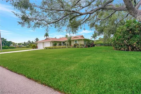 787 Overriver Dr, North Fort Myers, FL 33903