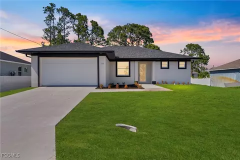 3008 23rd St SW, Lehigh Acres, FL 33976